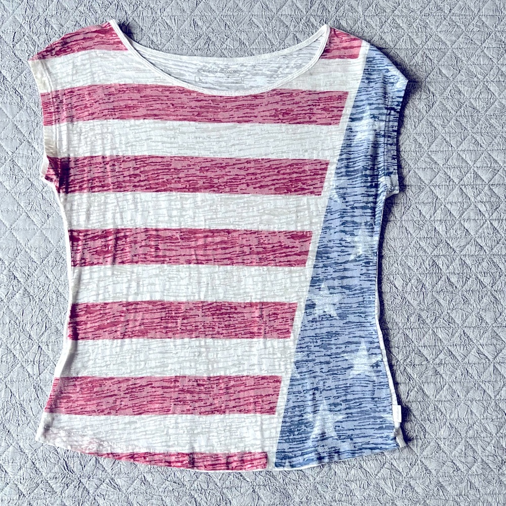 Women's Striped and Star Patterned Top - Picture 5 of 6